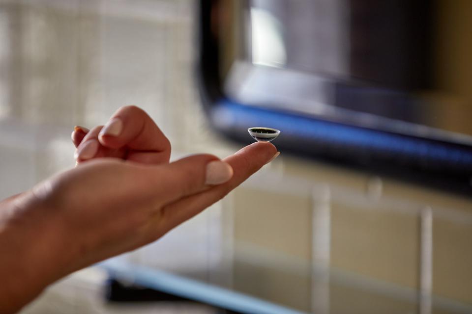 Mojo Vision’s Smart Contact Lens Could Be Transformative for Sight Impaired